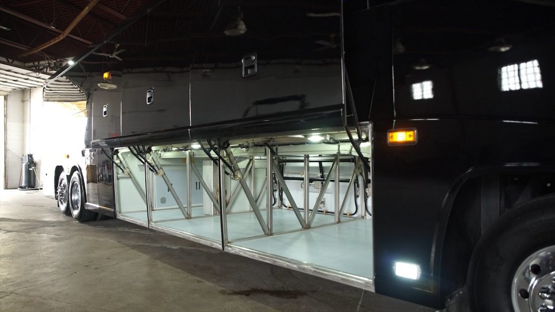 Party Bus Rental in Chicago, Illinois