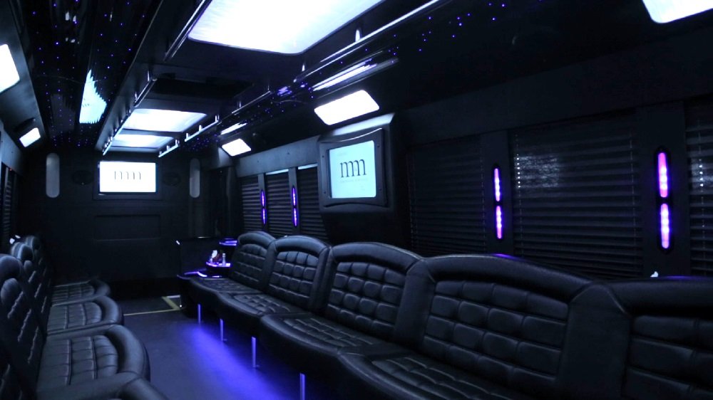 seats in limo bus for 29 passengers